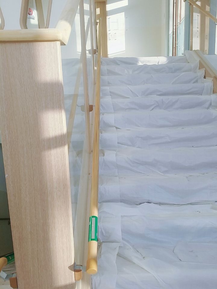 요양병원 복도와 계단에 설치한 핸드레일